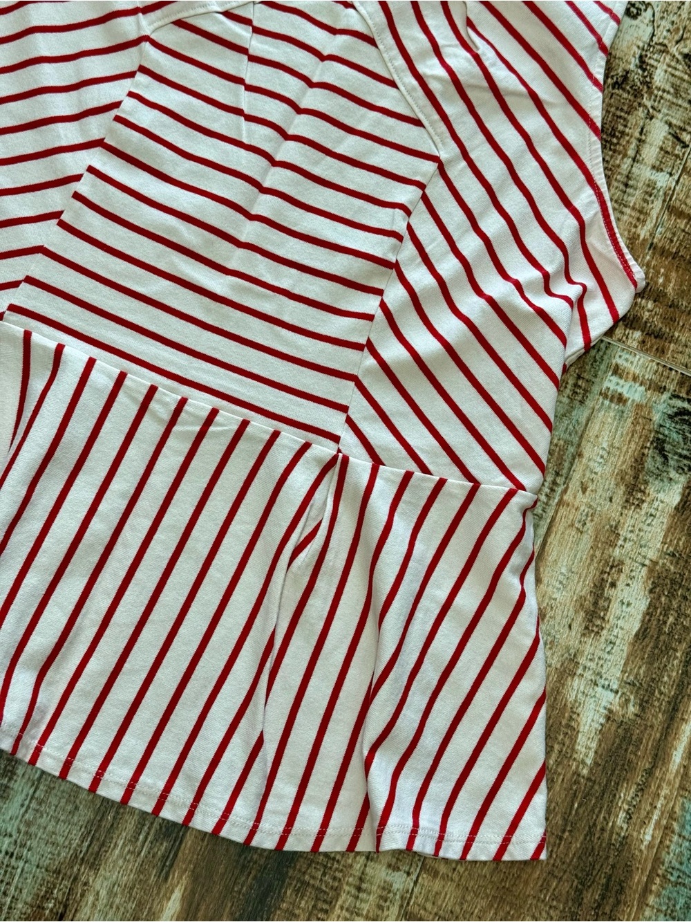 Women’s “Leifnotes” Pleated Tank | #J38 - Picture 9 of 13
